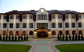 Best Hotel And Restaurant Complex